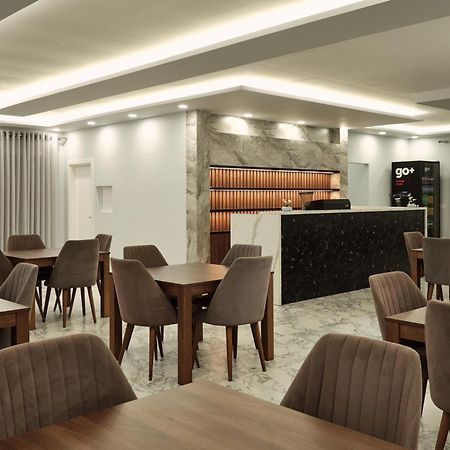 Montflux Hotel Boks Luaran gambar
