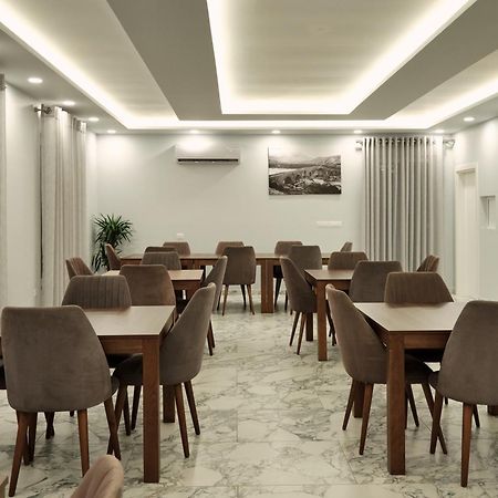 Montflux Hotel Boks Luaran gambar