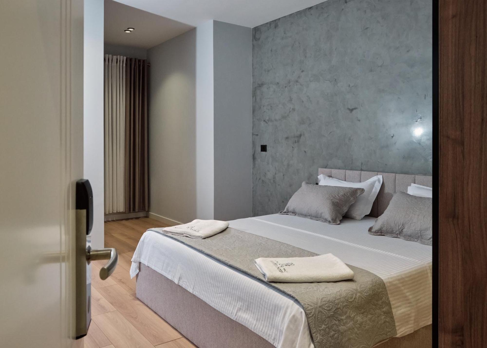 Montflux Hotel Boks Luaran gambar