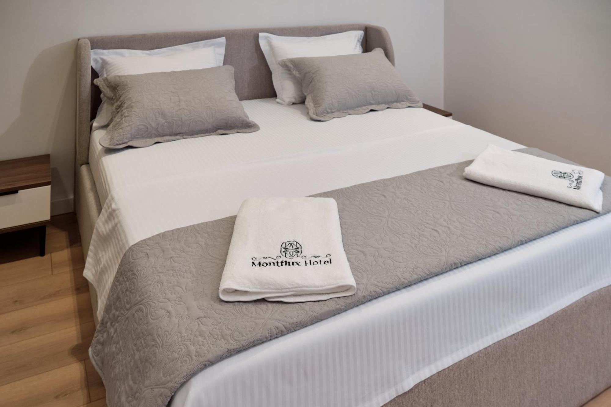 Montflux Hotel Boks Luaran gambar